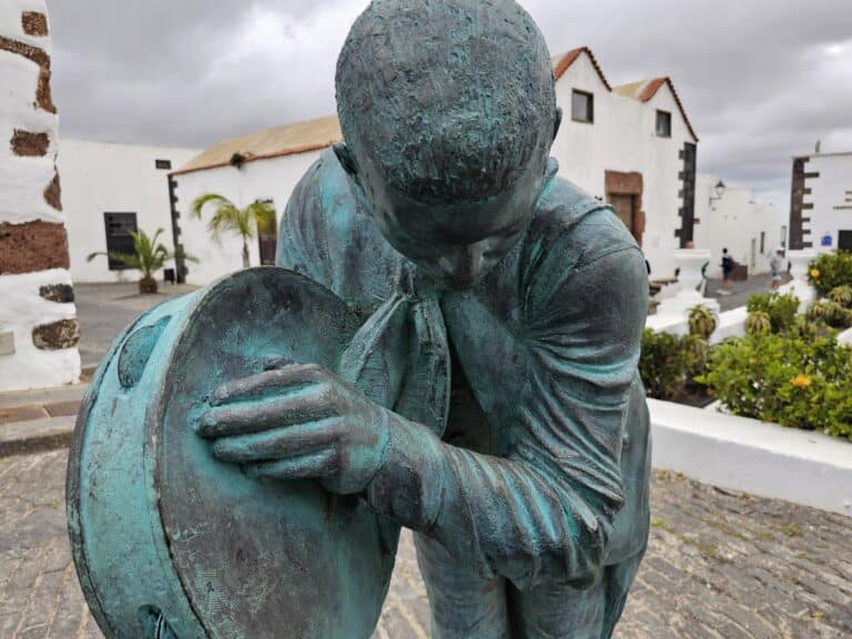 statue &agrave; Teguise