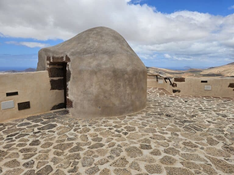 terrasse ch&acirc;teau santa barbara teguise