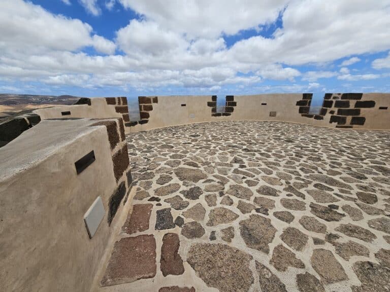 terrasse ch&acirc;teau santa barbara teguise