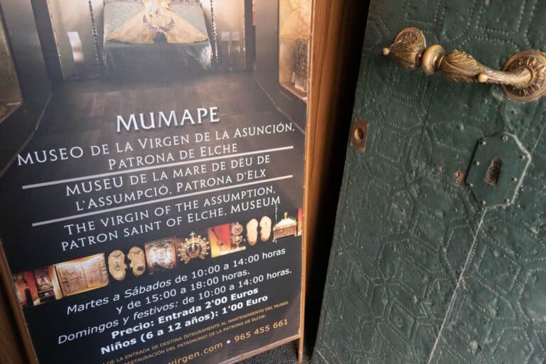 elche (18) entrée museo de la virgen de la asuncion à elche