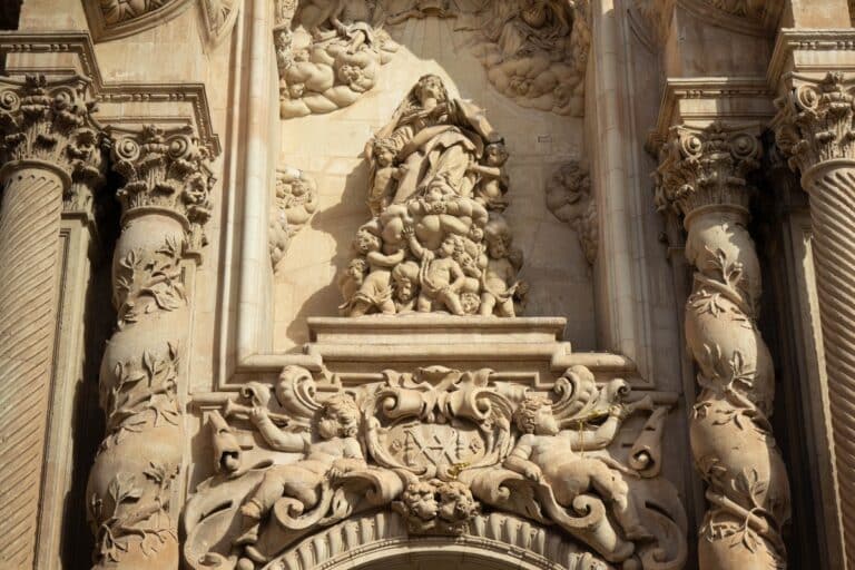 elche (28) détail façade Basílica de Santa Maria à elche